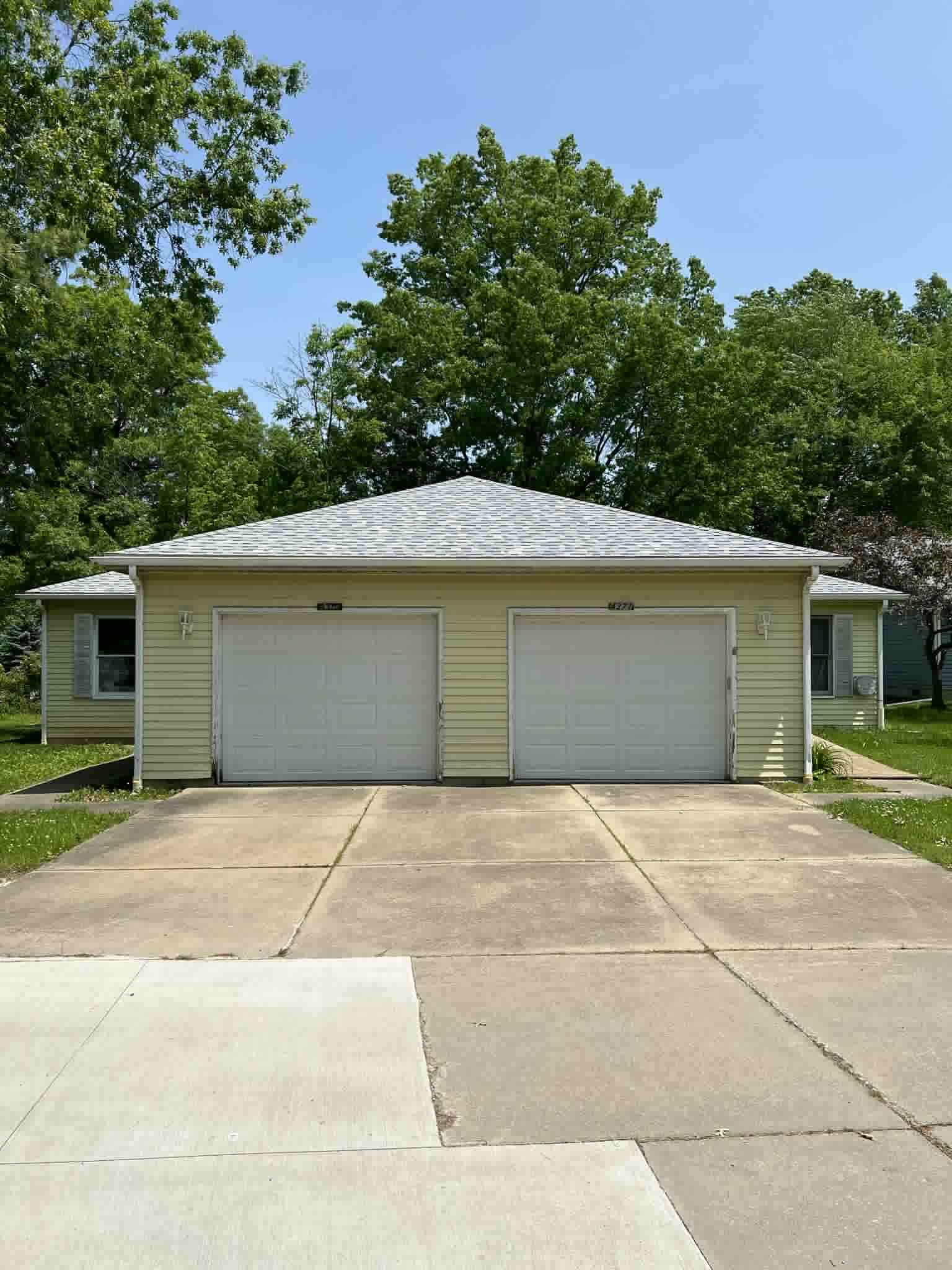 4371 Stow Road